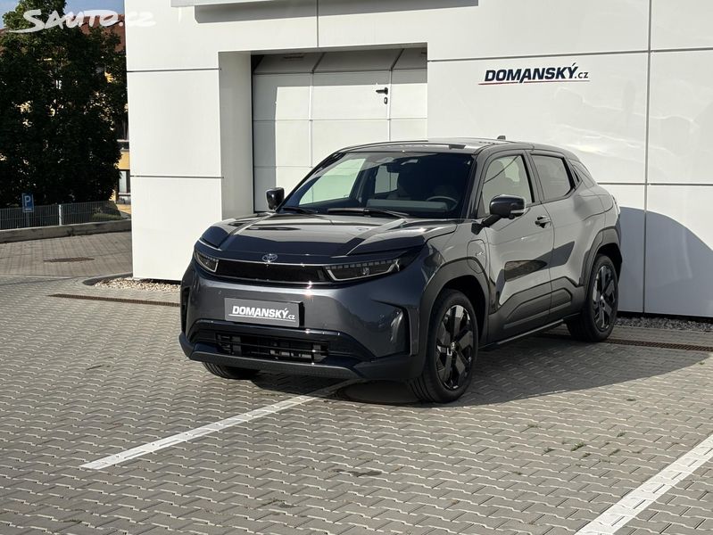 Toyota Urban Cruiser, Executive 61kWh 4x2